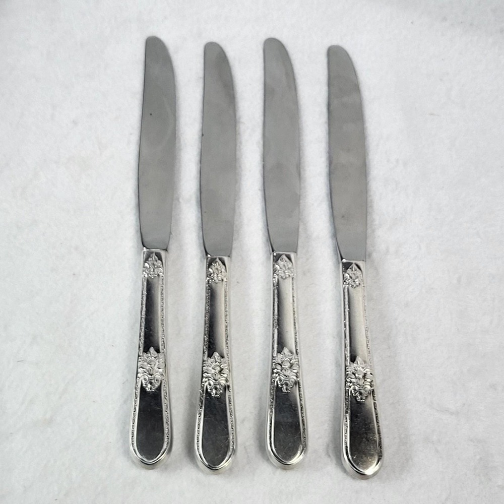 1847 Rogers & Bros Adoration Int'l Silverplate Butter Knives 8.5" Lot‎ of 4